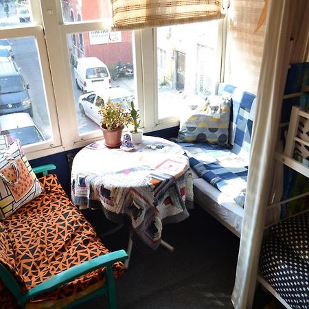 My Happy Home Hostel 伊兹密尔 外观 照片